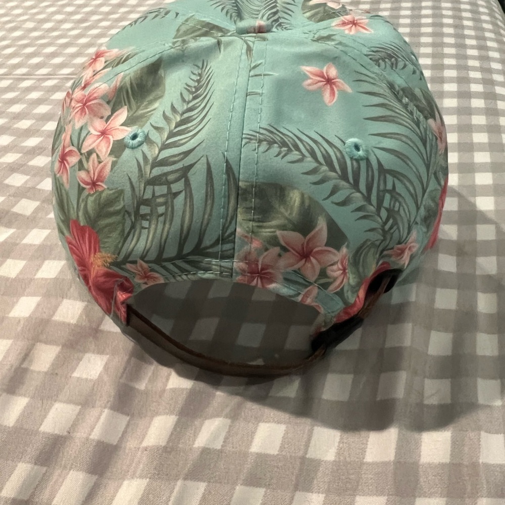 Cactus Alley “Cowboys make better lovers” hat - Picture 3 of 5